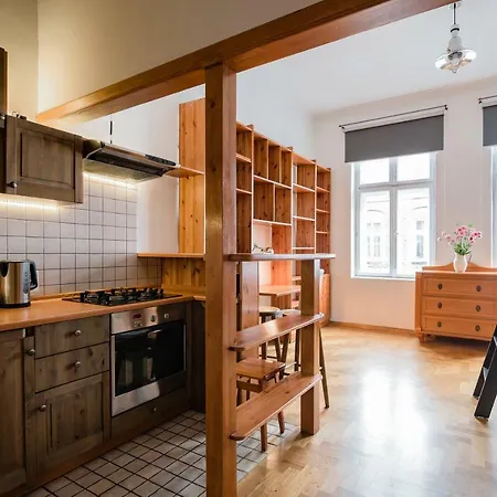 Apartament Emaliowy *